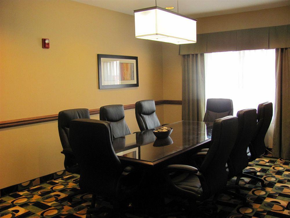 Holiday Inn Express Hotel & Suites Burlington By Ihg Instalações foto